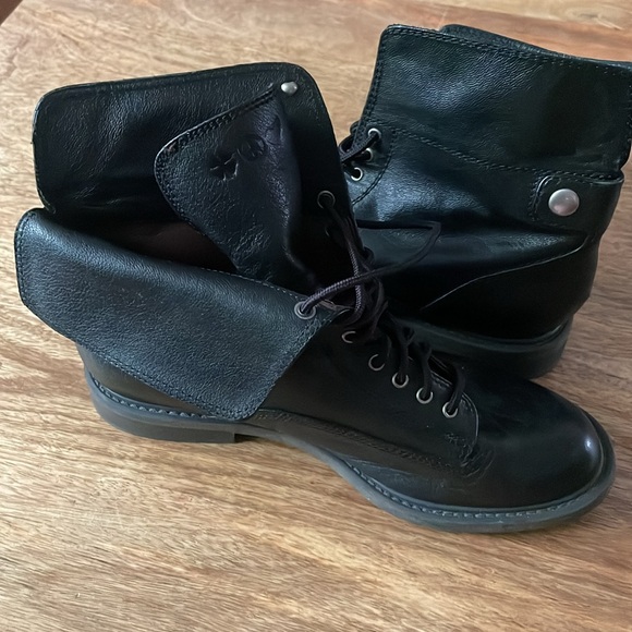 Lucky Brand Leather Combat Boots Size 6 Fold Down Black - Picture 2 of 3